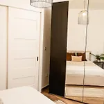 Luxurious & Stylish Penthouse With Private Pool Apartamento