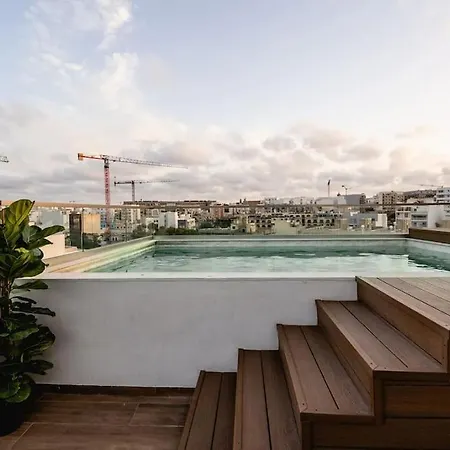 Apartmán Luxurious & Stylish Penthouse With Private Pool