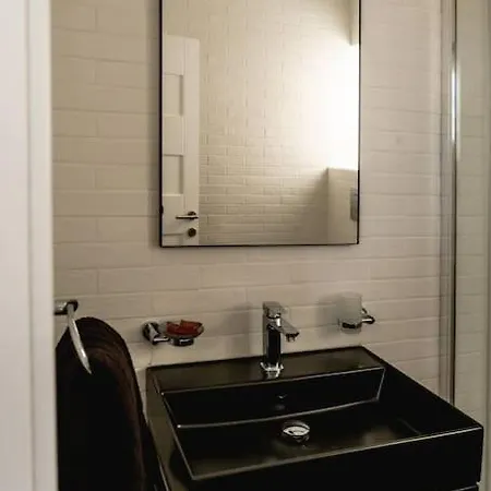 Luxurious & Stylish Penthouse With Private Pool Apartment