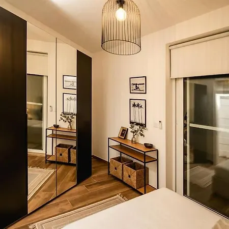 Luxurious & Stylish Penthouse With Private Pool