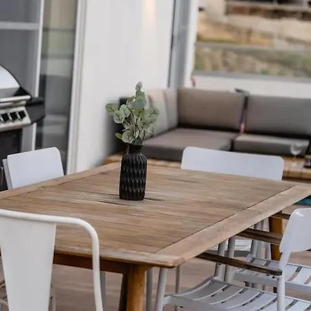 Luxurious & Stylish Penthouse With Private Pool Apartamento