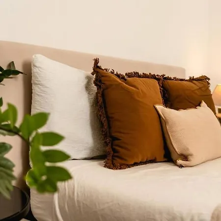 Luxurious & Stylish Penthouse With Private Pool *