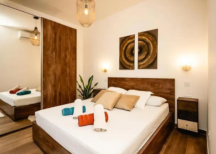 Luxurious & Stylish Penthouse With Private Pool Apartment Msida