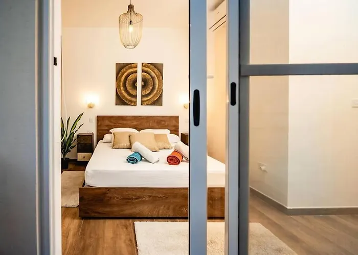 Luxurious & Stylish Penthouse With Private Pool Msida