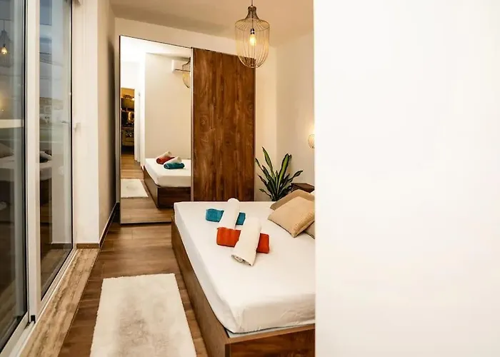 Luxurious & Stylish Penthouse With Private Pool * Msida