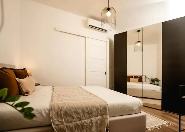 Luxurious & Stylish Penthouse With Private Pool Msida