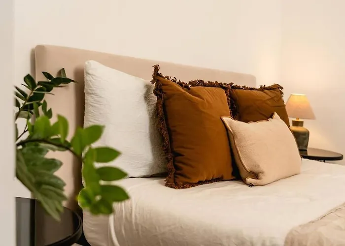 Luxurious & Stylish Penthouse With Private Pool *